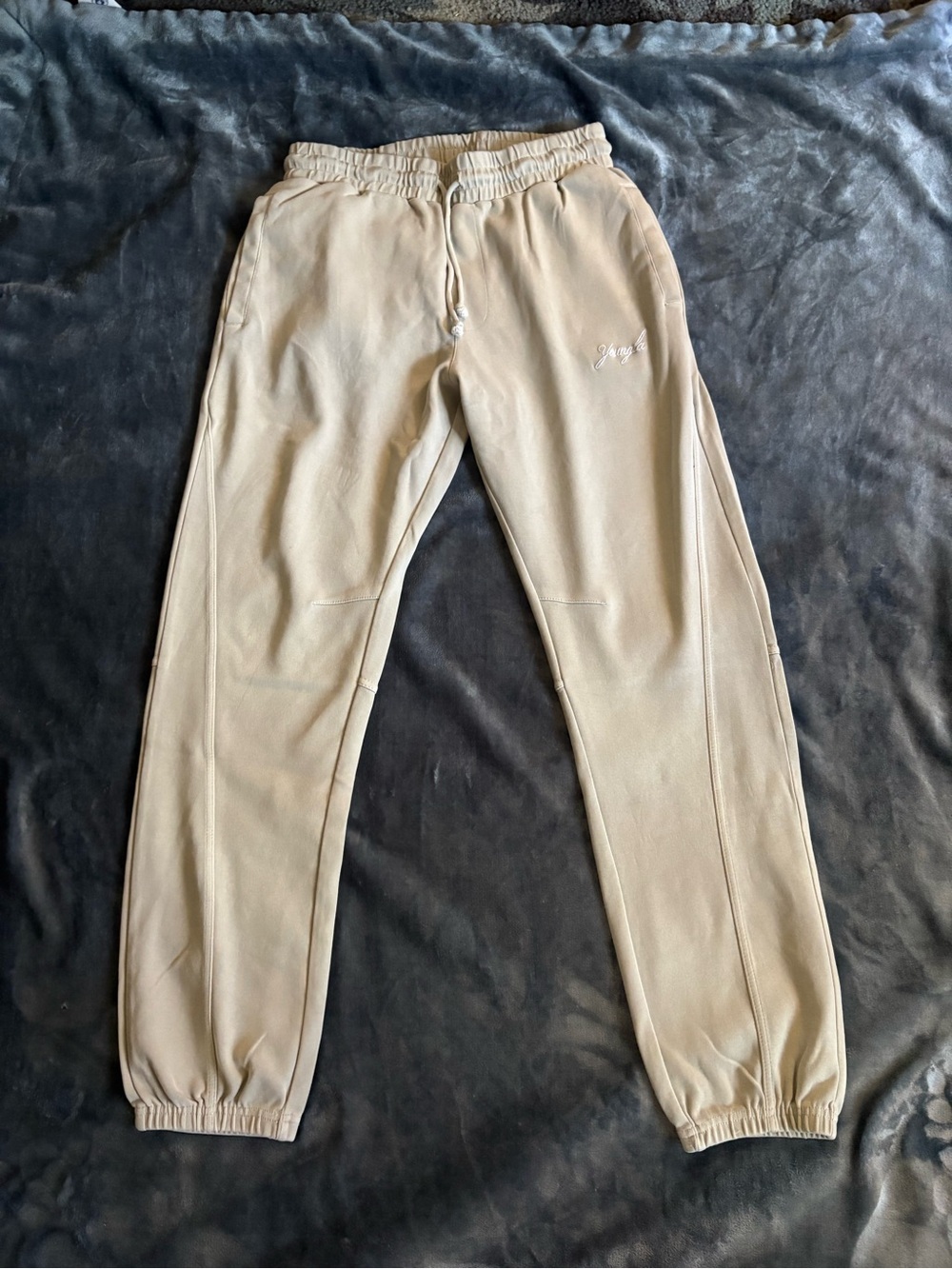 YoungLA cream cuffed sweatpants size large NWT